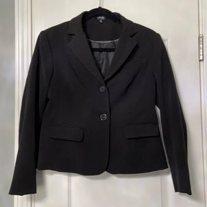Women’s black Raefella Petite blazer 4P